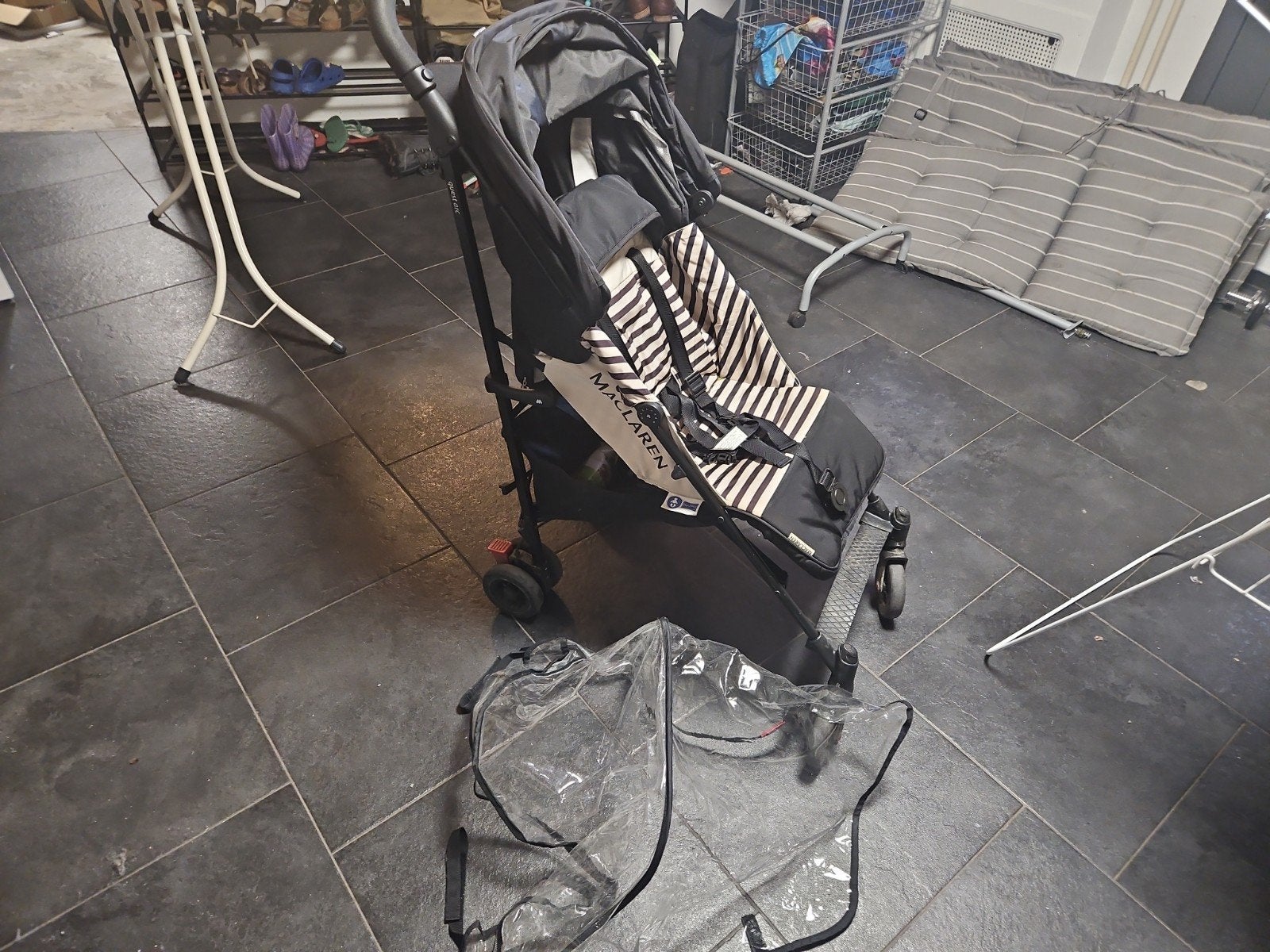 Maclaren quest arc buggy met regenhoes, Kinderen en Baby's, Ophalen, Gebruikt, Maclaren, Regenhoes