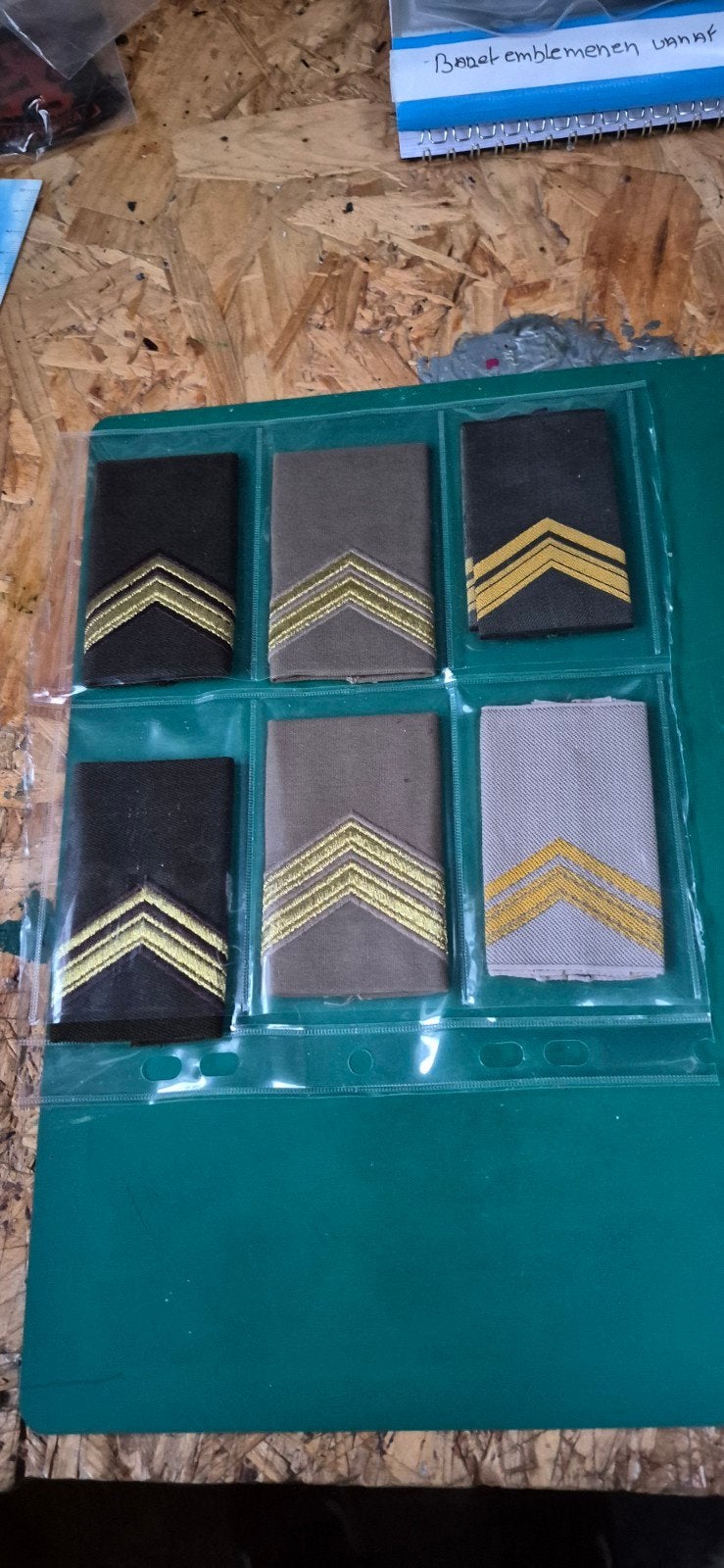 Militair Emblemen en Badges Collectie, Ophalen of Verzenden