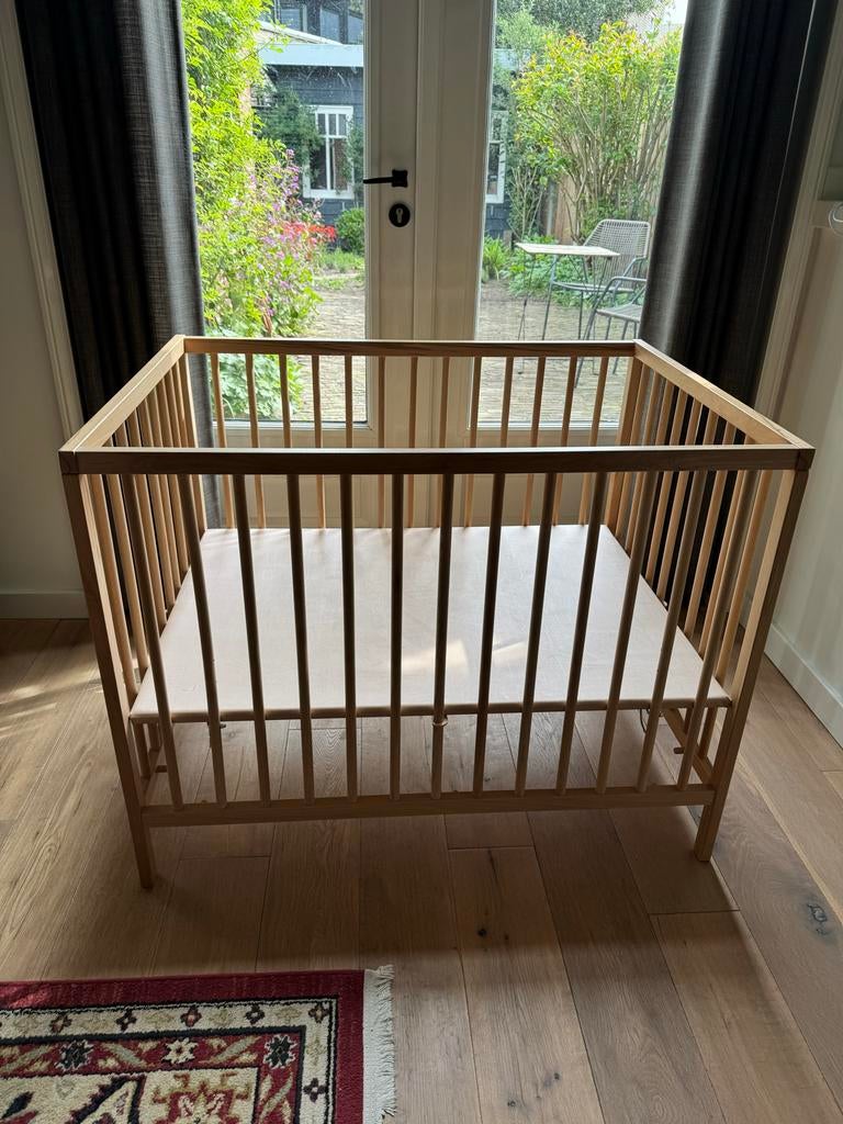 Houten Babybox - Zo goed als nieuw, Ophalen, Zo goed als nieuw