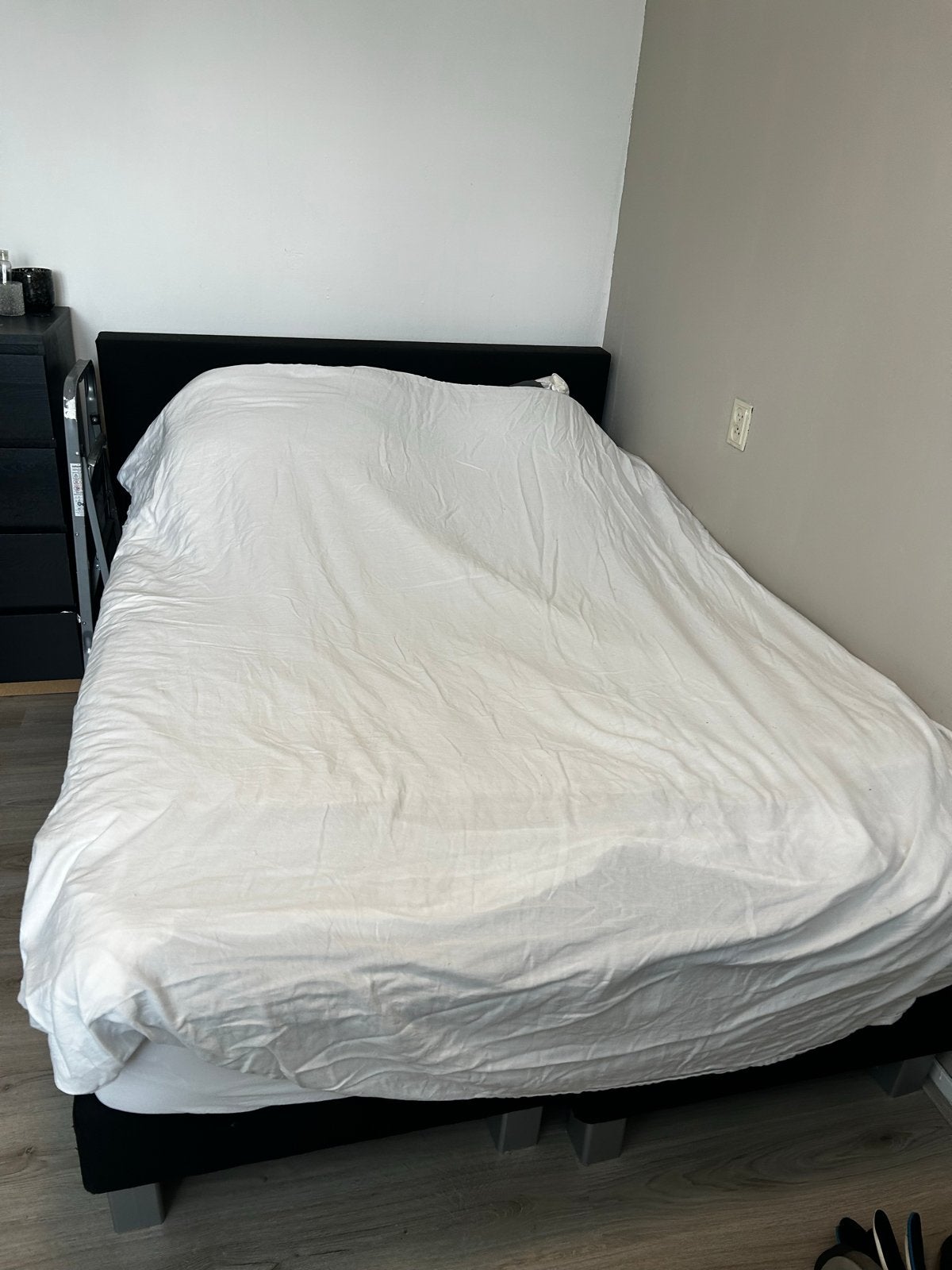 Bed (twijfelaar) 140x200 cm met matras en topper, Ophalen, Gebruikt, 140 cm, Twijfelaar