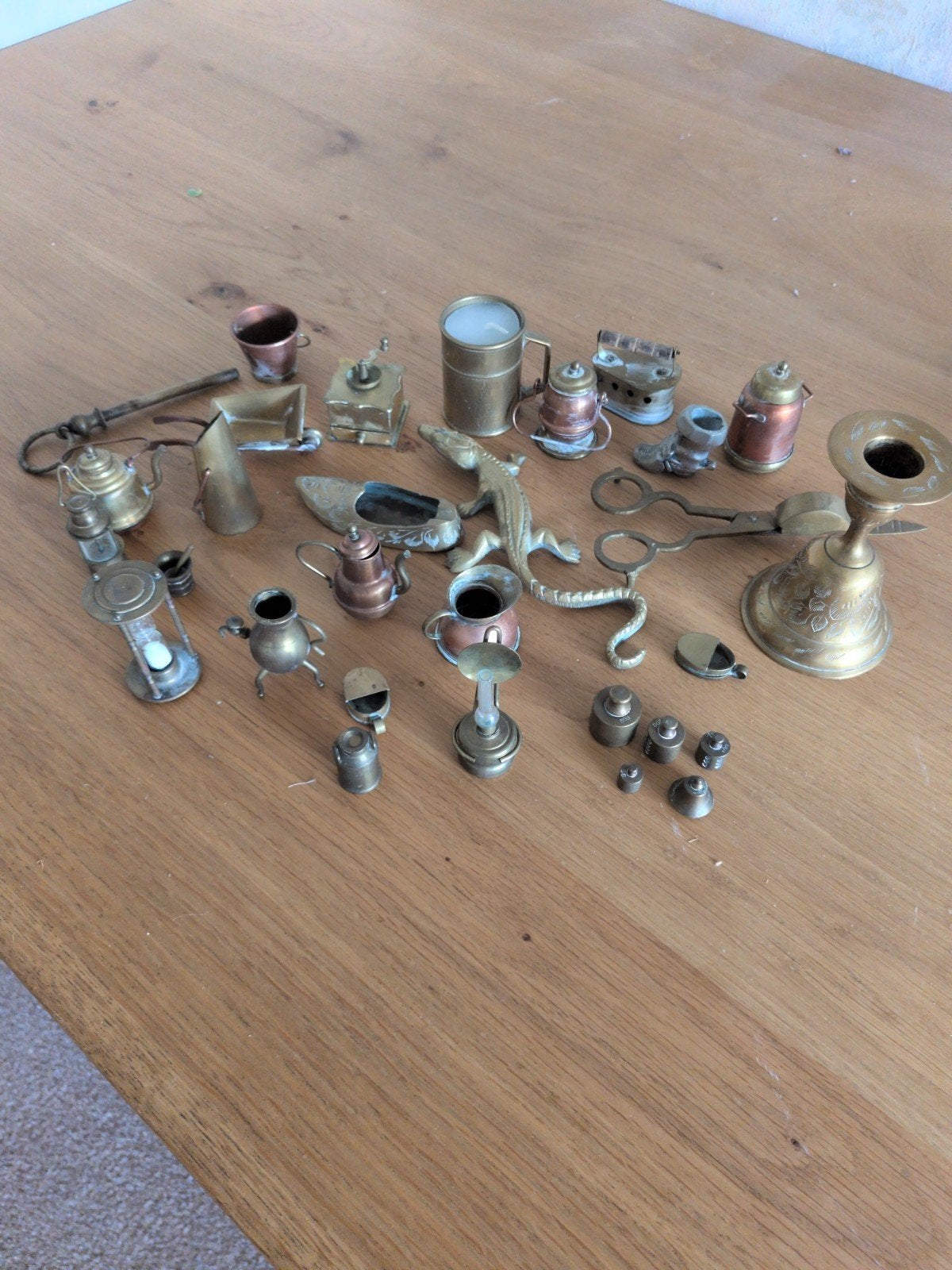 Verzameling van miniatuur koperen en bronzen voorwerpen, Ophalen of Verzenden, Koper