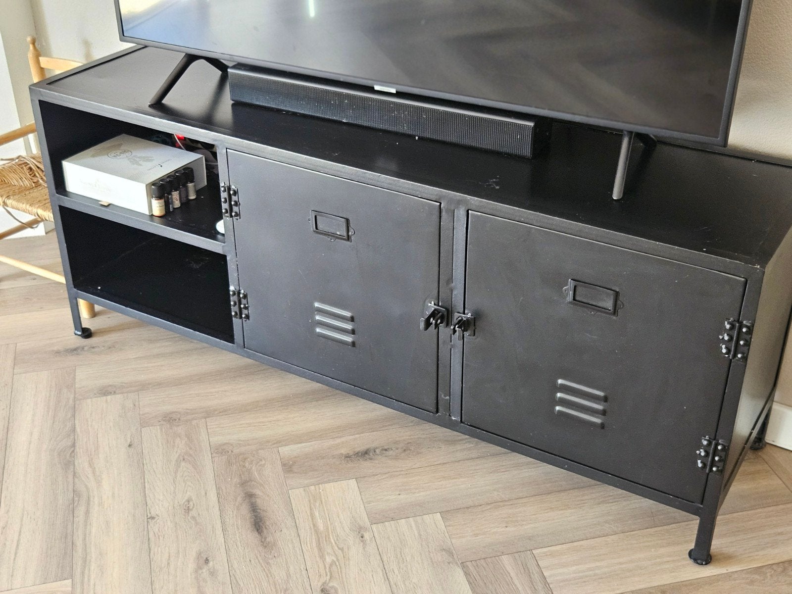 Tv kast!, Ophalen, Gebruikt, 100 tot 150 cm, Minder dan 100 cm
