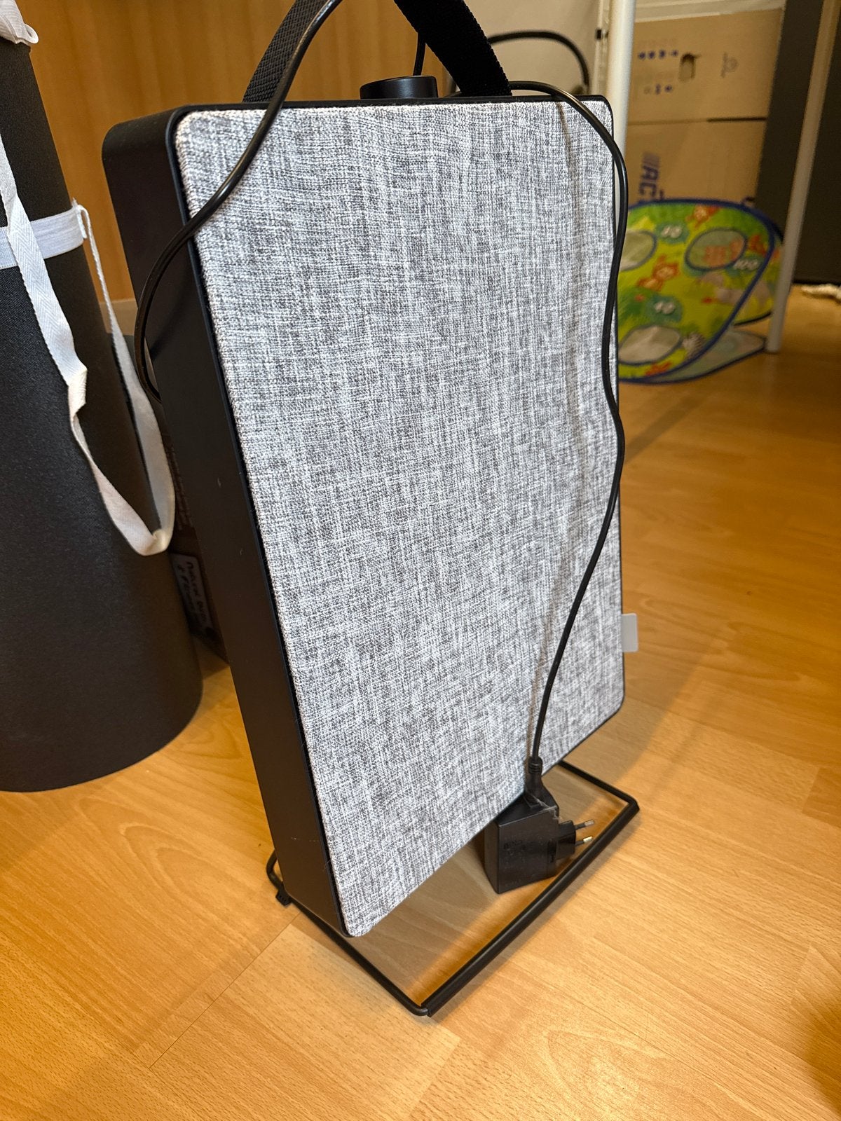 Stijlvolle Luchtreiniger met Stoffen Afwerking ikea, Ophalen, Zo goed als nieuw, Luchtreiniger