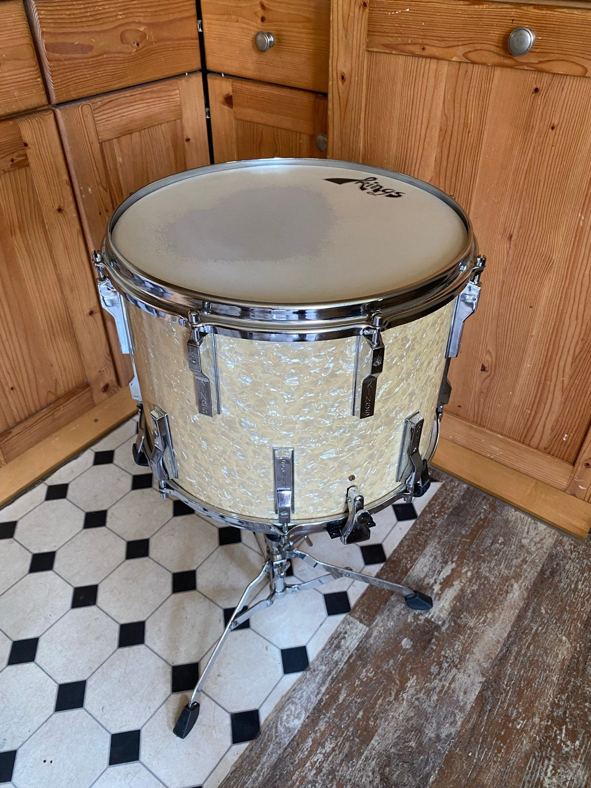 Kings Snaredrum met standaard, Muziek en Instrumenten, Drumstellen en Slagwerk, Ophalen, Gebruikt, Overige merken