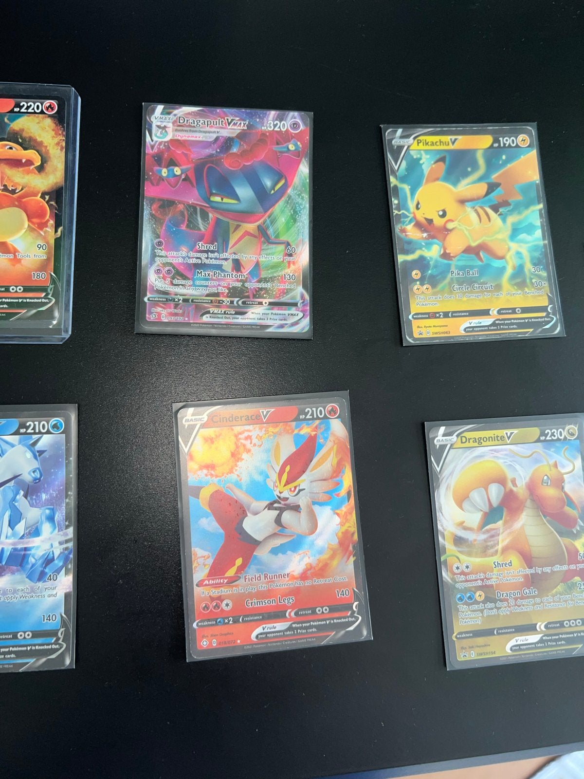 Pokémon VMAX & V Kaarten - Charizard, Dragapult, Pikachu, Ophalen of Verzenden, Zo goed als nieuw, Meerdere kaarten