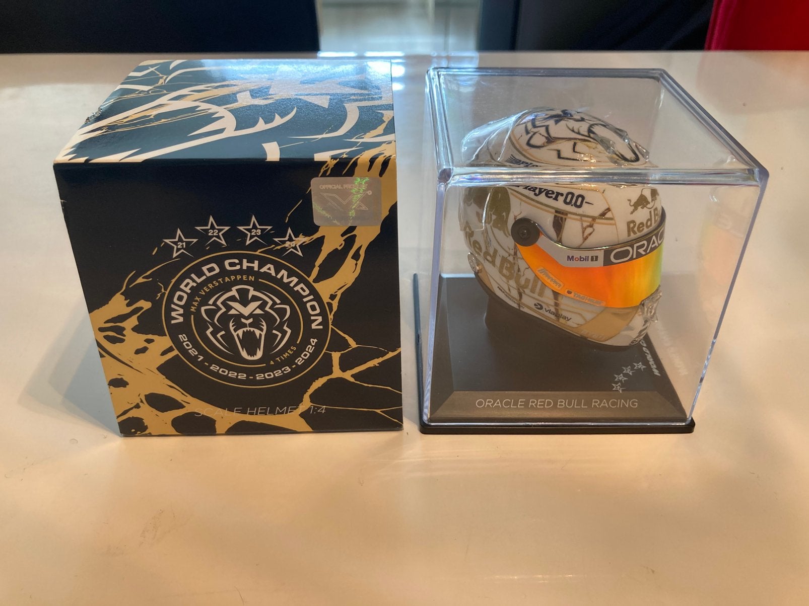 Max Verstappen helm 1/4 world champion 2024, Ophalen of Verzenden, Nieuw, Formule 1