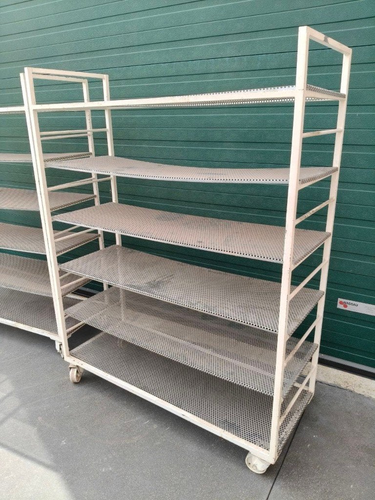 kar met geperforeerde Inox platen, Ophalen, Gebruikt