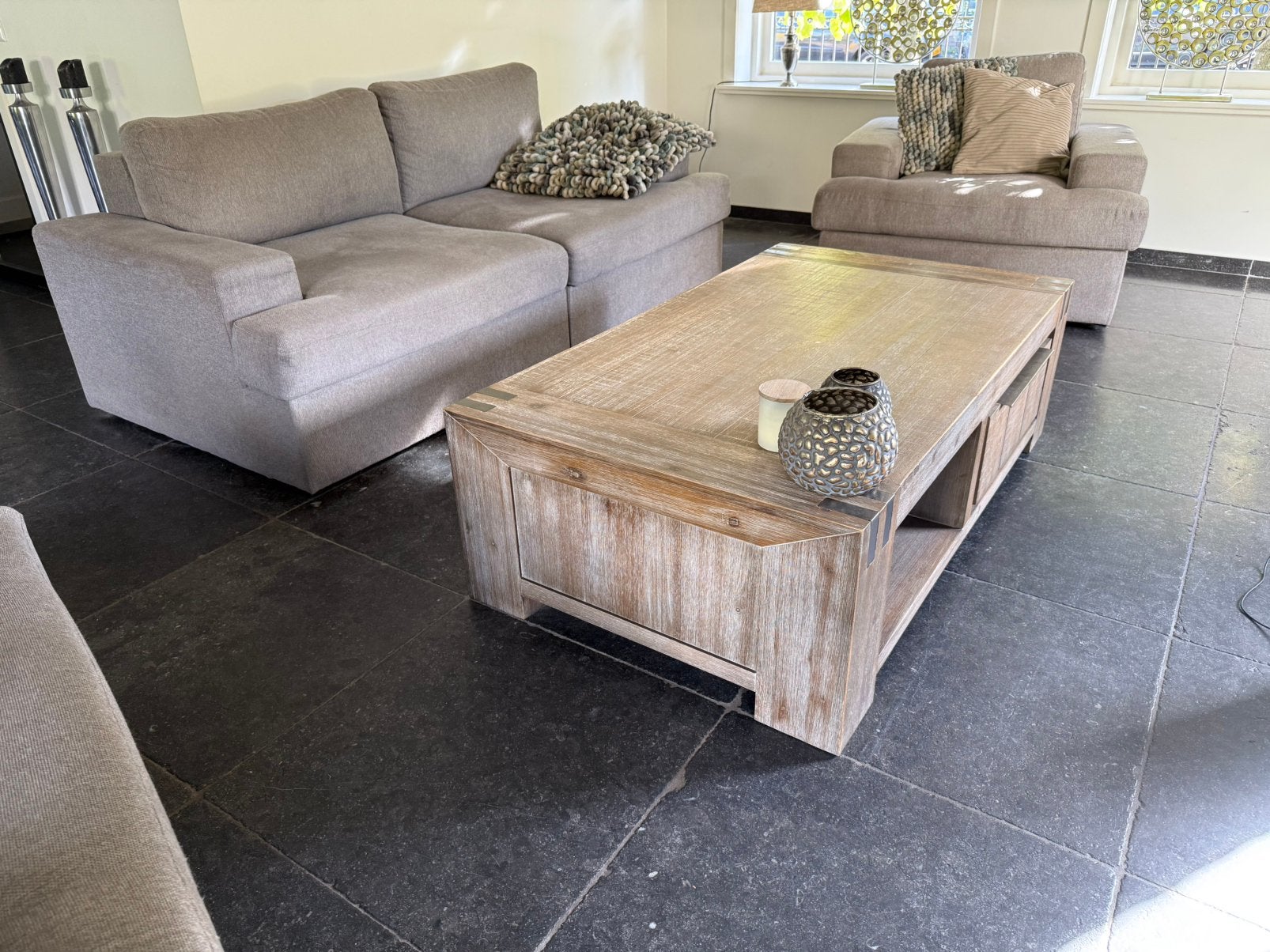 Mooie lounge zit hoek, 3 zits bank plus 2 ruime stoelen, Ophalen, Zo goed als nieuw