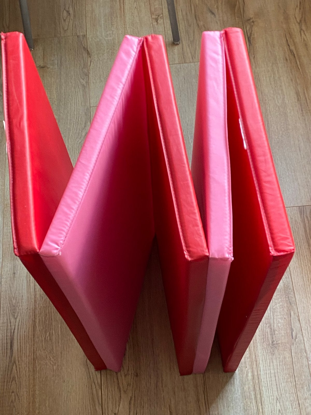 IKEA PLUFSIG Gymnastiekmat, opvouwbaar, roze/rood, Ophalen of Verzenden, Zo goed als nieuw