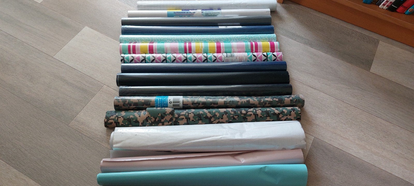 kaftpapier (15 rollen!) gratis!, Diversen, Ophalen, Zo goed als nieuw