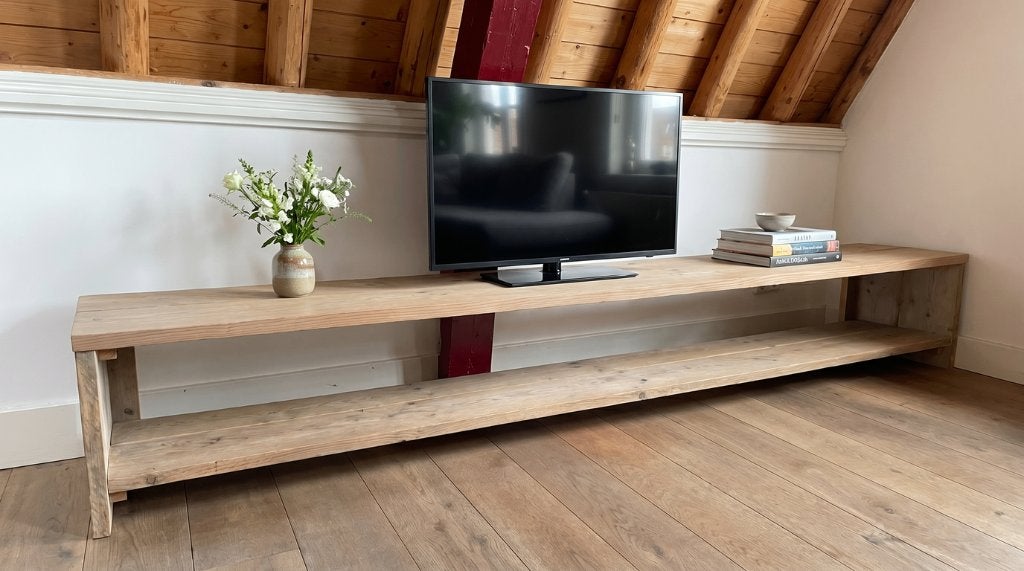 Robuust houten tv-meubel, Huis en Inrichting, Ophalen, Minder dan 50 cm, 200 cm of meer, Zo goed als nieuw