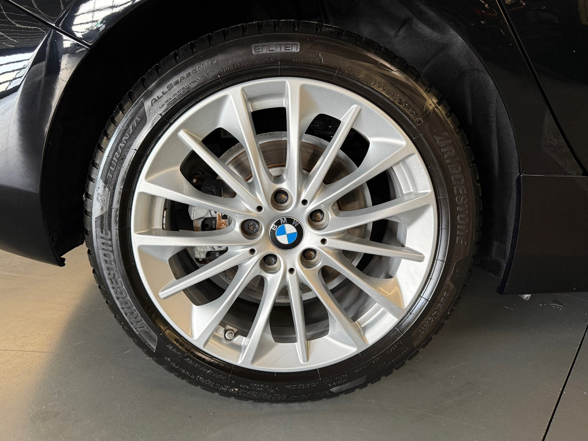 BMW 1-serie 118i Executive Edition |Digtale Dash|Automaat|Ap, Auto's, Dealer onderhouden, Gebruikt, Leder en Stof, Zwart