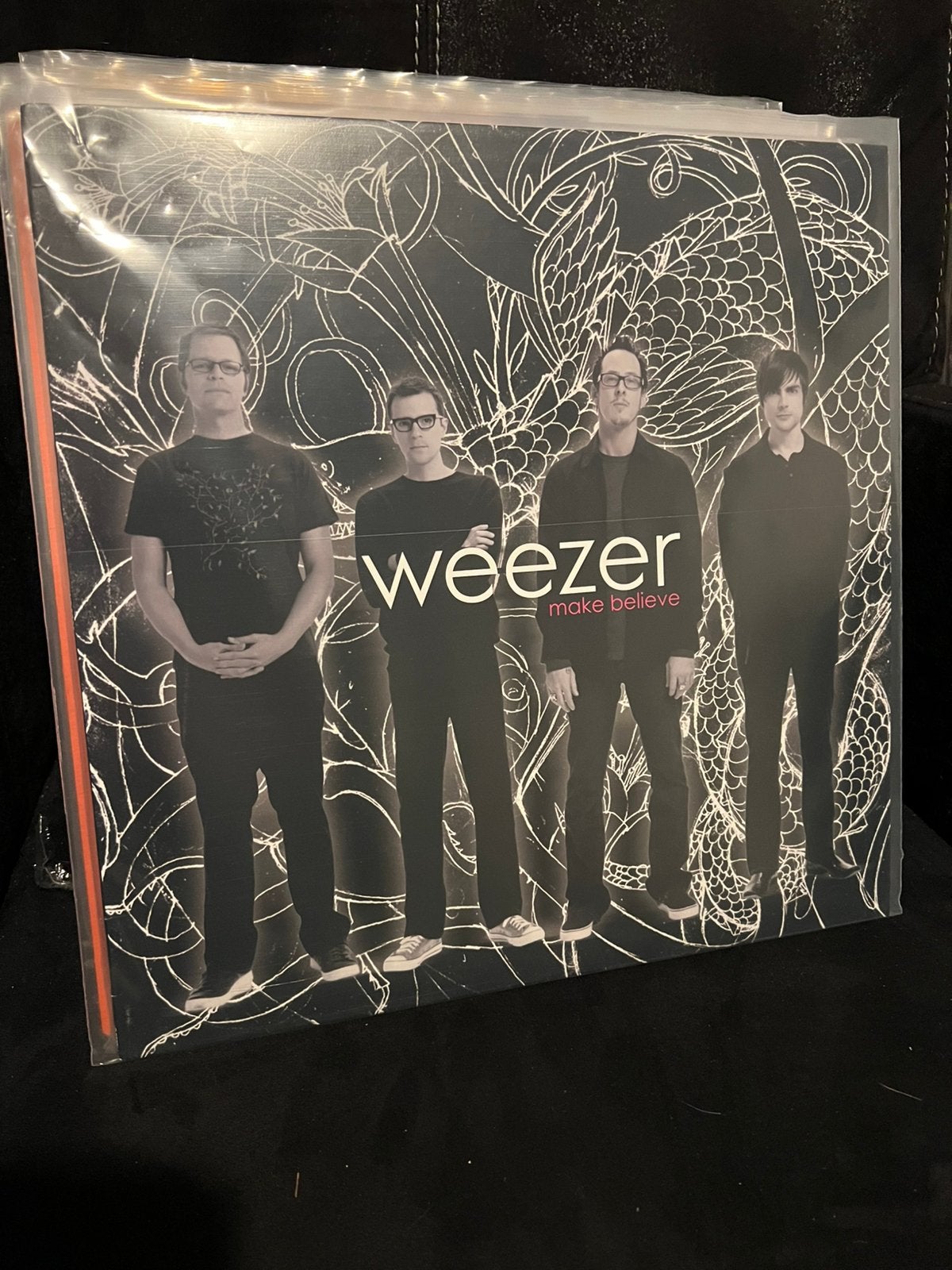 ✅ Weezer - Make Believe (Black Album) - Zo goed als nieuw, Beschermende buitenhoes, Ophalen of Verzenden, Zo goed als nieuw, 12 inch
