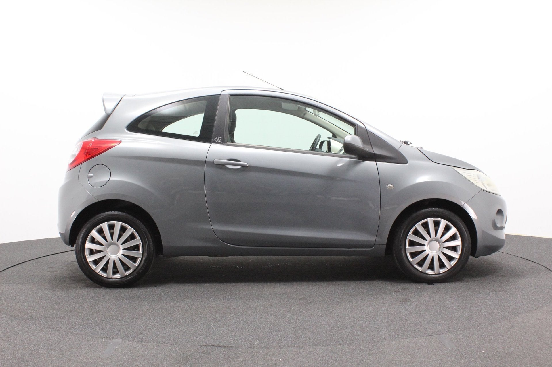 Ford Ka 1.2 Titanium | Airco | Goed onderhouden | Elektrisch, Auto's, Voorwielaandrijving, Gebruikt, 1242 cc, 4 cilinders