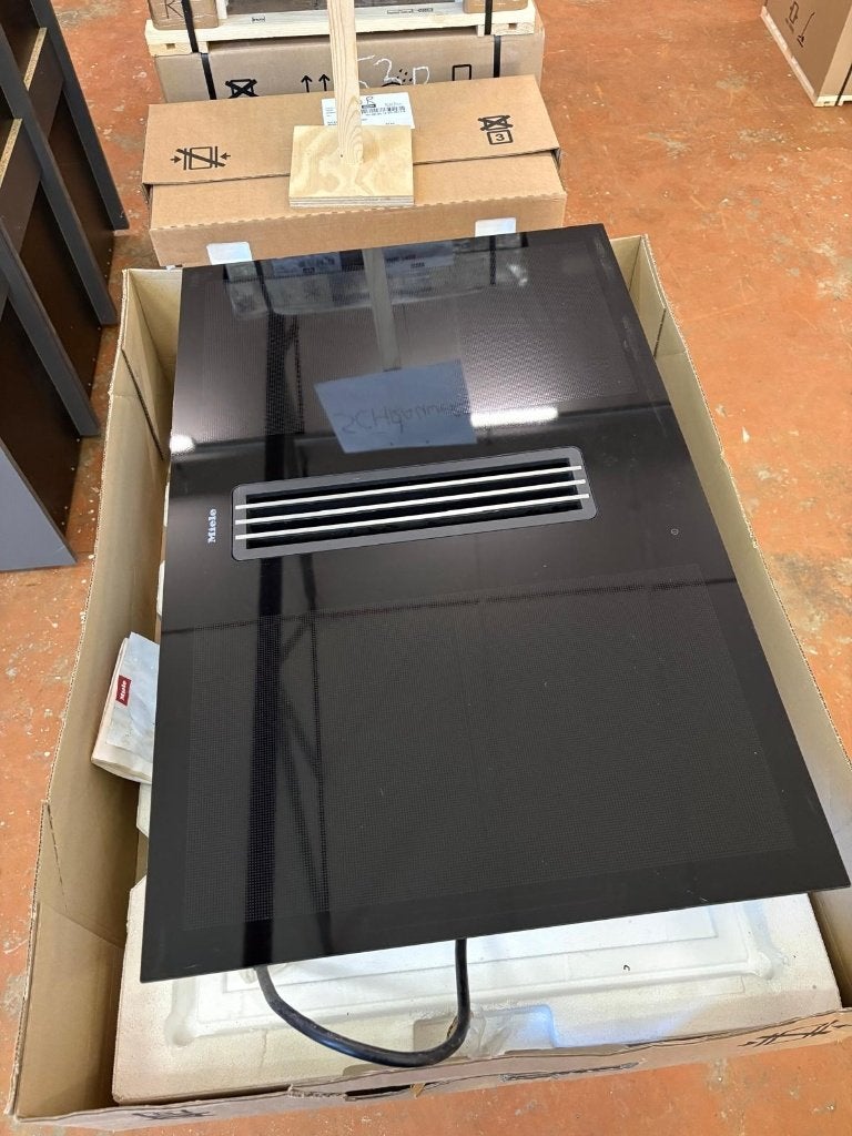 Miele kookplaat met afzuiging, Ophalen, Nieuw, 4 kookzones, Inbouw
