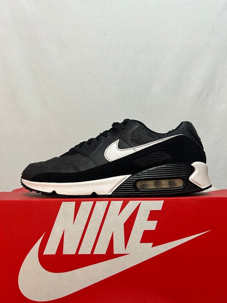 ALS NIEUW! Maat 44,5 - Nike Air Max 90 Iron Grey, Kleding | Heren, Schoenen, Overige kleuren, Verzenden, Nike, Sneakers of Gympen