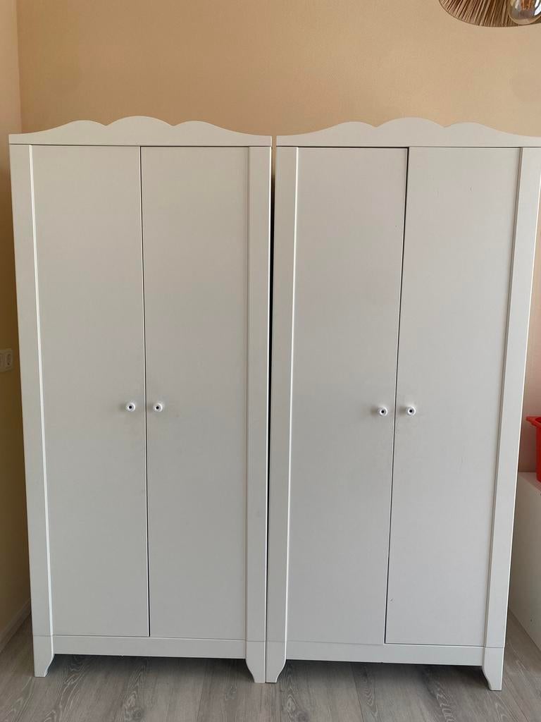 2 x Kinderkledingkasten, Gebruikt, 150 tot 200 cm, 25 tot 50 cm, 50 tot 100 cm