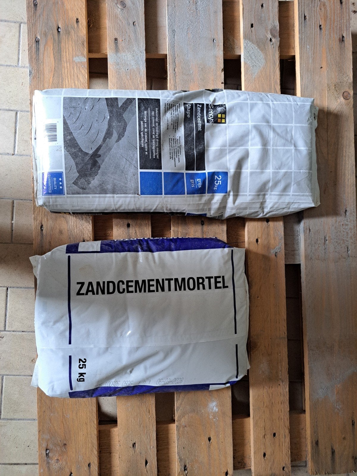 2 zakken zandcement voor 5 euro, Ophalen, Nieuw