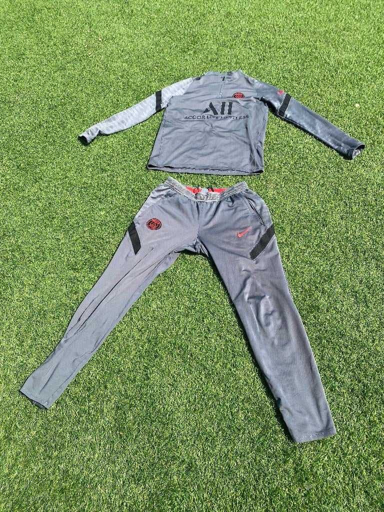 trainingspak PSG Paris Saint Germain (maat M), Maat M, Ophalen of Verzenden, Gebruikt, Trainingspak
