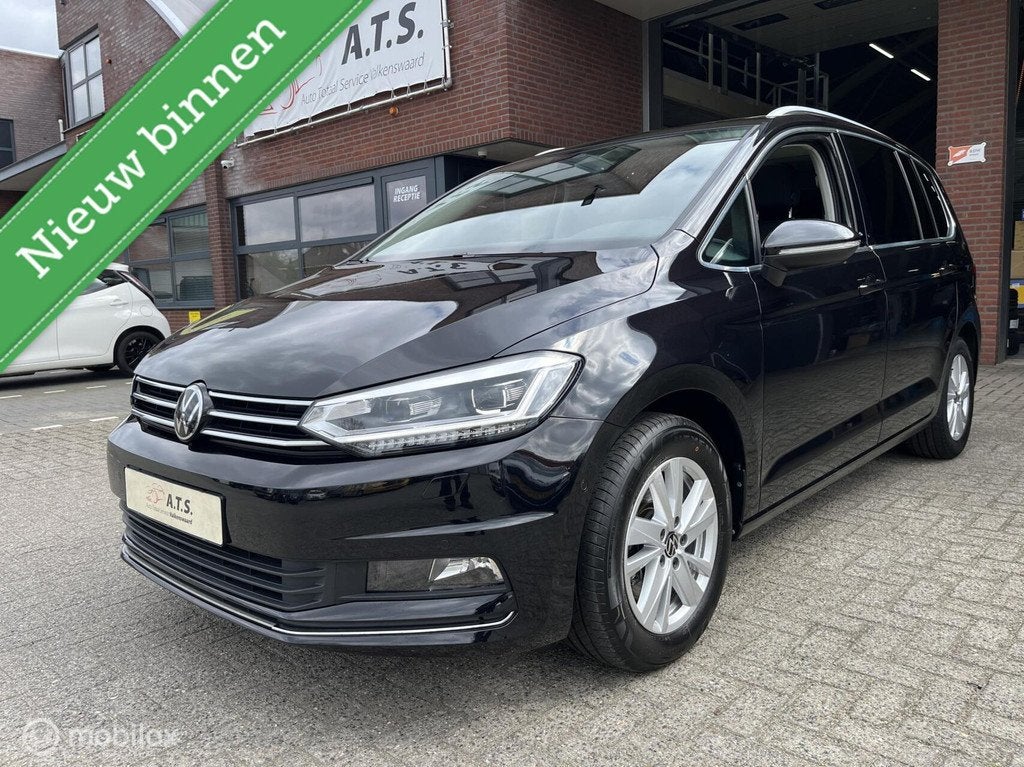 Volkswagen Touran 1.5 TSI Comfortline 7p LED*PANO-DAK*ACC*, 15 km/l, Euro 6, 4 cilinders, 150 pk