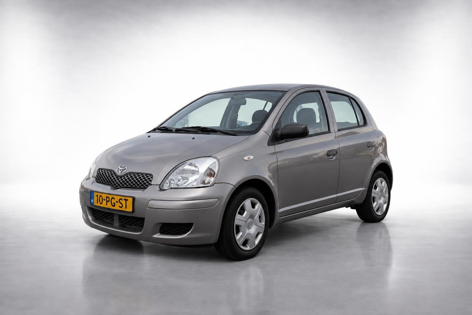 Toyota Yaris 1.3 VVT-i Idols|Airco|unieke km stand, Voorwielaandrijving, Gebruikt, 4 cilinders, 400 kg