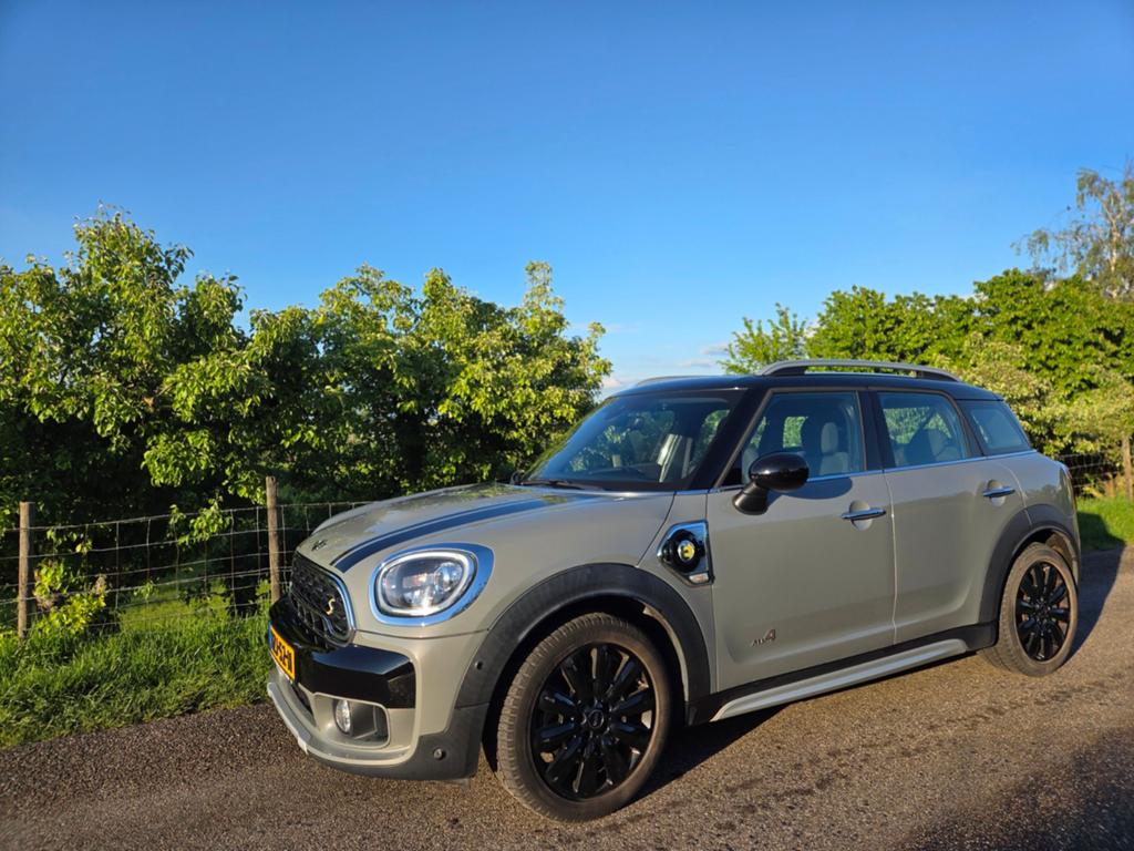 Mini Countryman SE 1.5 224pk All4 Aut. Chili, Automaat, Zwart, Countryman, Leder en Stof
