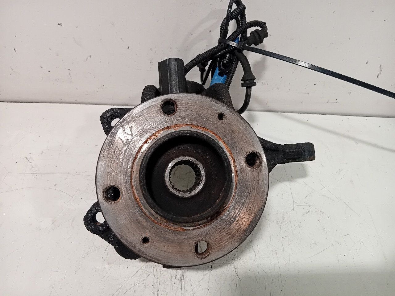 Wielnaaf links voor Peugeot 208, Onderdelen@venauto.nl, Van der Ven Autorecycling B.V., Gebruikt, Ettenseweg 76, 4706 PB Roosendaal, The Netherlands