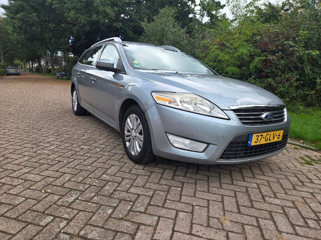 Ford Mondeo 2.0 Ghia 16V 107KW Wagon 2008 grijs winterbanden, Auto's, 145 pk, Stof, Beige, 4 cilinders