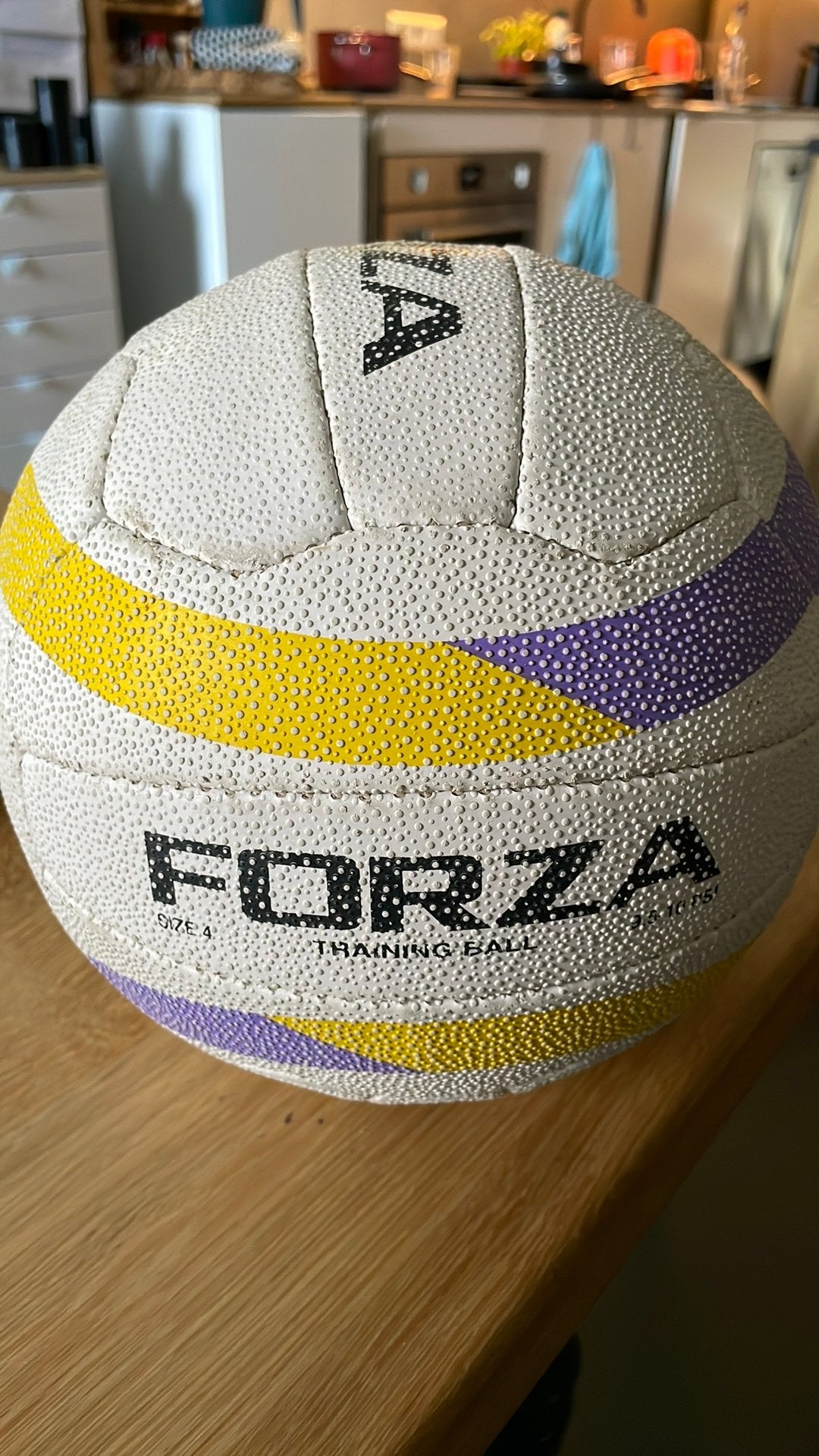 Korfbal maat 4, Ophalen of Verzenden, Zo goed als nieuw, Bal