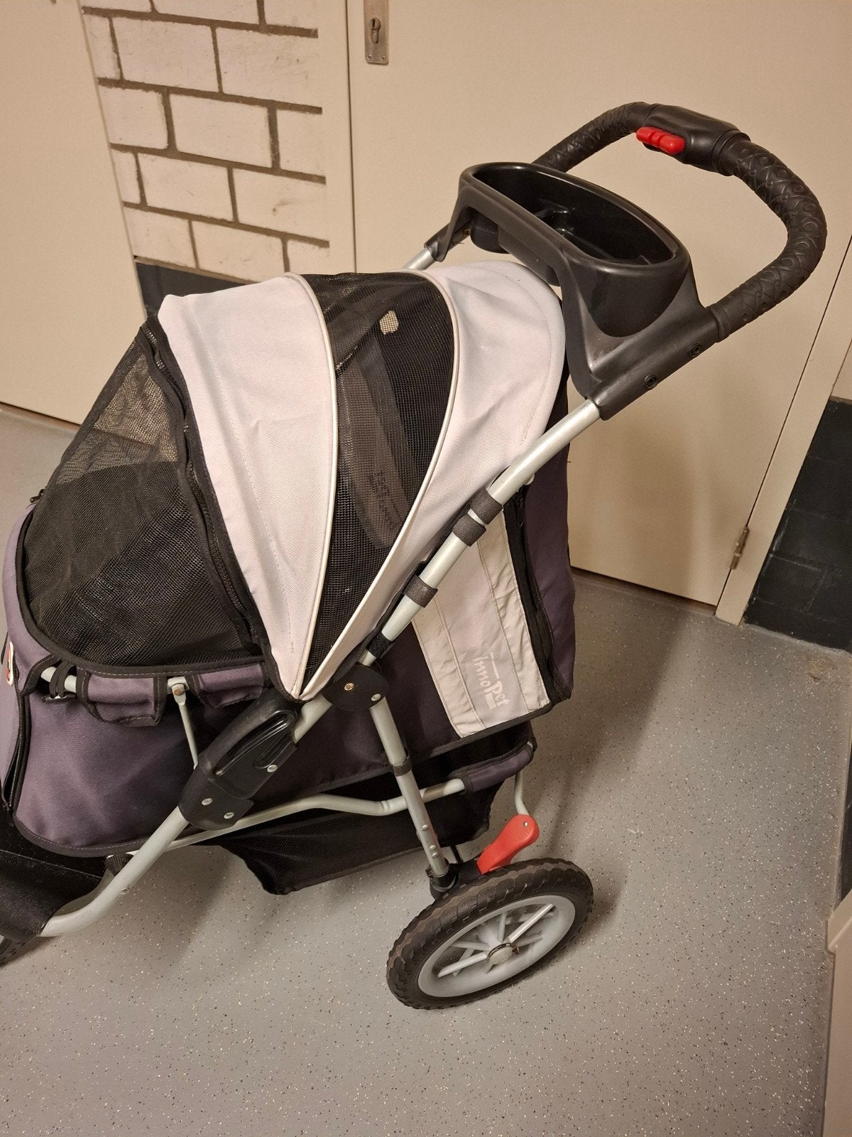 Zeer mooie Innopet Comfort Efa Eco hondenbuggy, Ophalen, Zo goed als nieuw