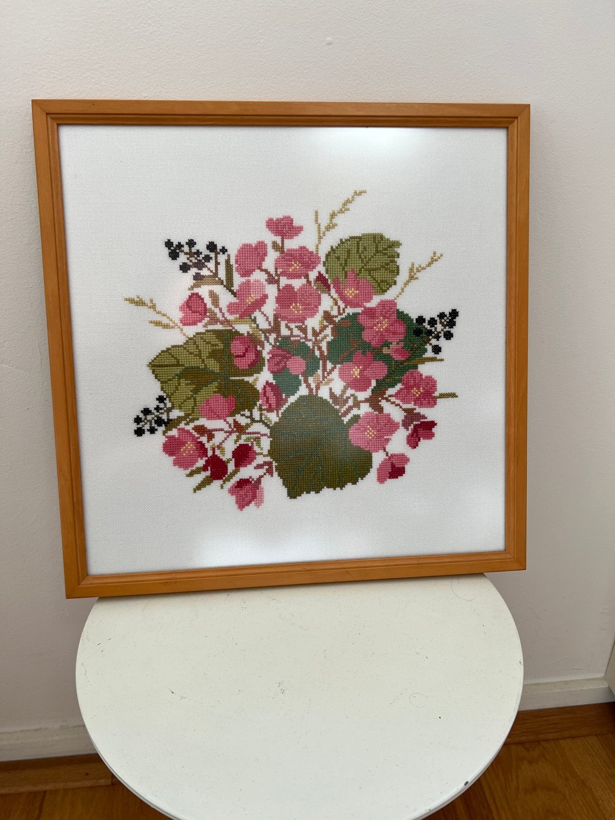 Vintage Borduurwerk Bloemen - Clara Wæver / Eva Rosenstand, Ophalen of Verzenden, Zo goed als nieuw