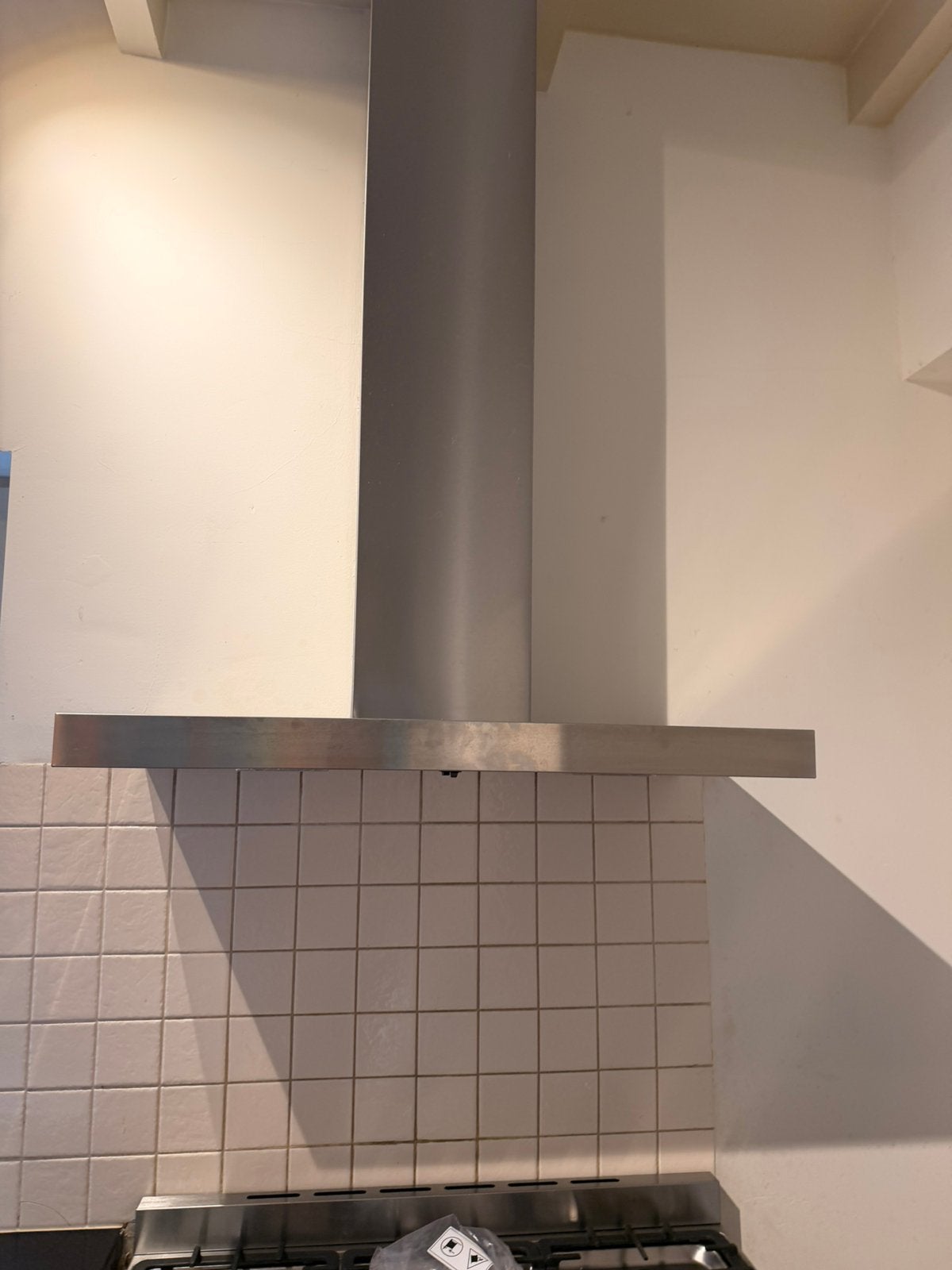 Afzuigkap zanussi met extra lange schacht, Ophalen, Gebruikt, 200 tot 400 m³ per uur, Wandschouwkap