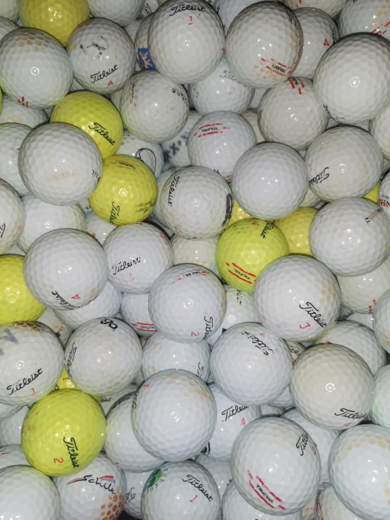 Titleist trufeel golfballen 100 stuks, Sport en Fitness, Golf, Ophalen of Verzenden, Bal(len)