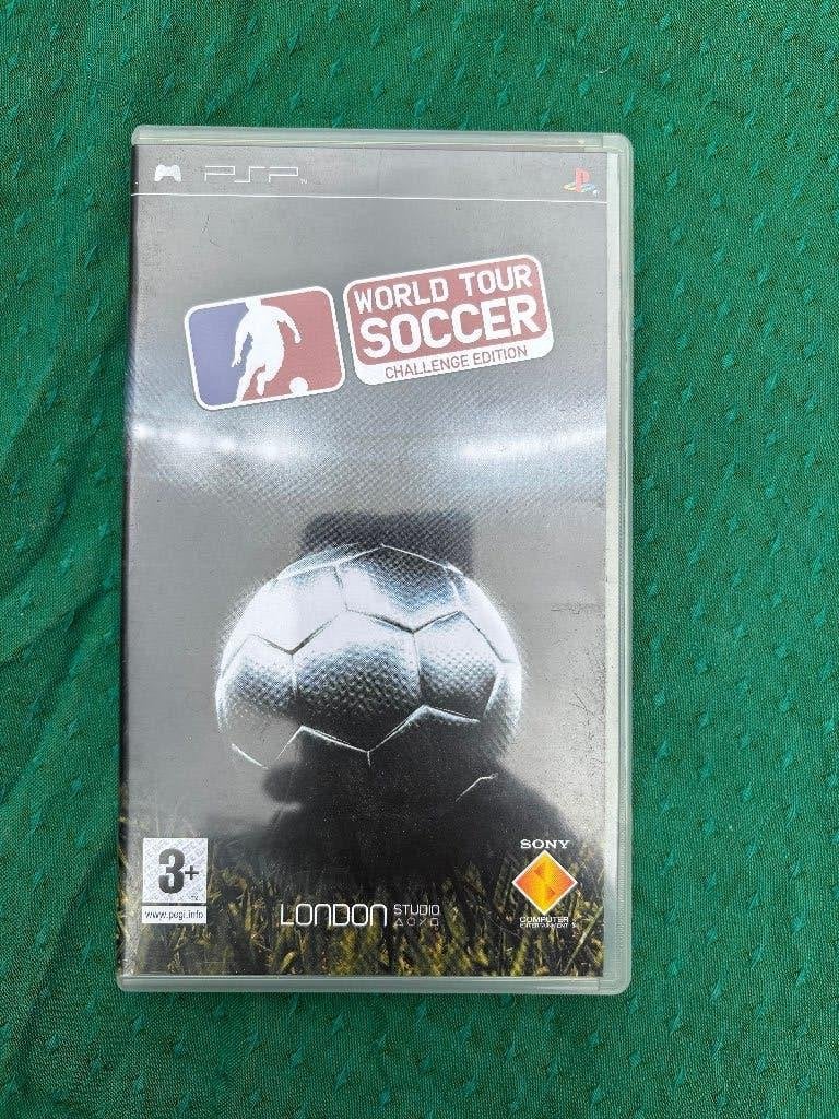 World Tour Soccer, Spelcomputers en Games, Ophalen of Verzenden, Zo goed als nieuw, Sport, 3 spelers of meer