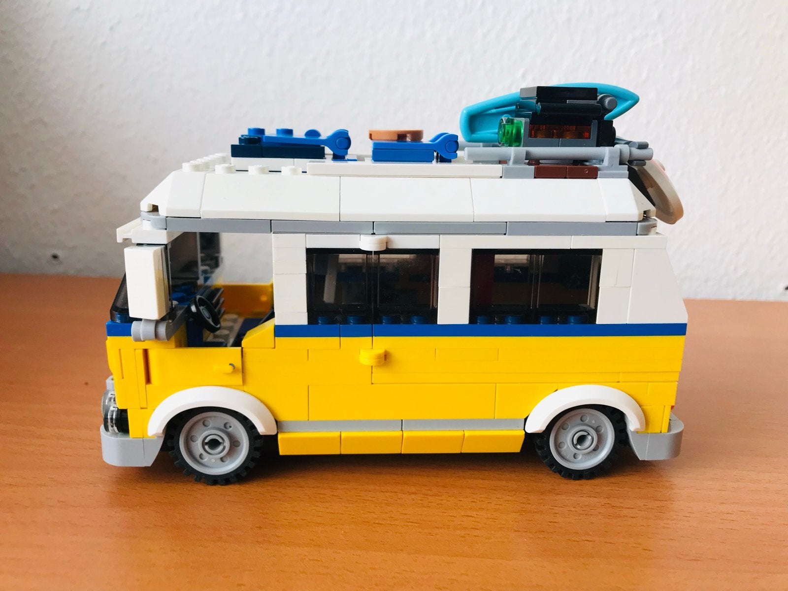 LEGO Creator 31079 Sunshine Surfer Van (3-in-1), Kinderen en Baby's, Speelgoed | Duplo en Lego, Lego, Ophalen of Verzenden, Zo goed als nieuw
