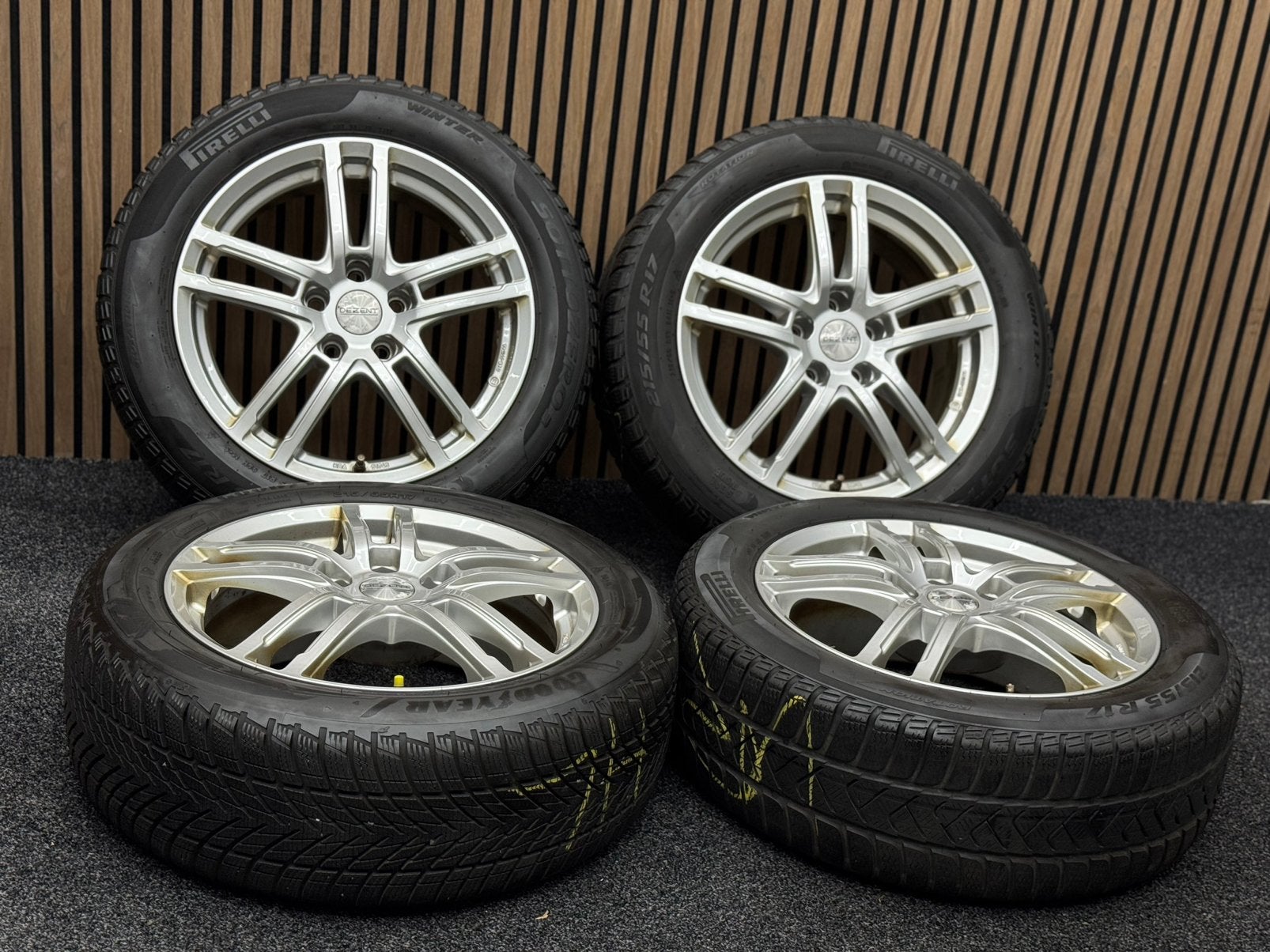 17 inch Dezent TZ - VW Passat B8 5x112 ET40 215/55/17, Auto-onderdelen, Ophalen, 215 mm, ., Banden en Velgen