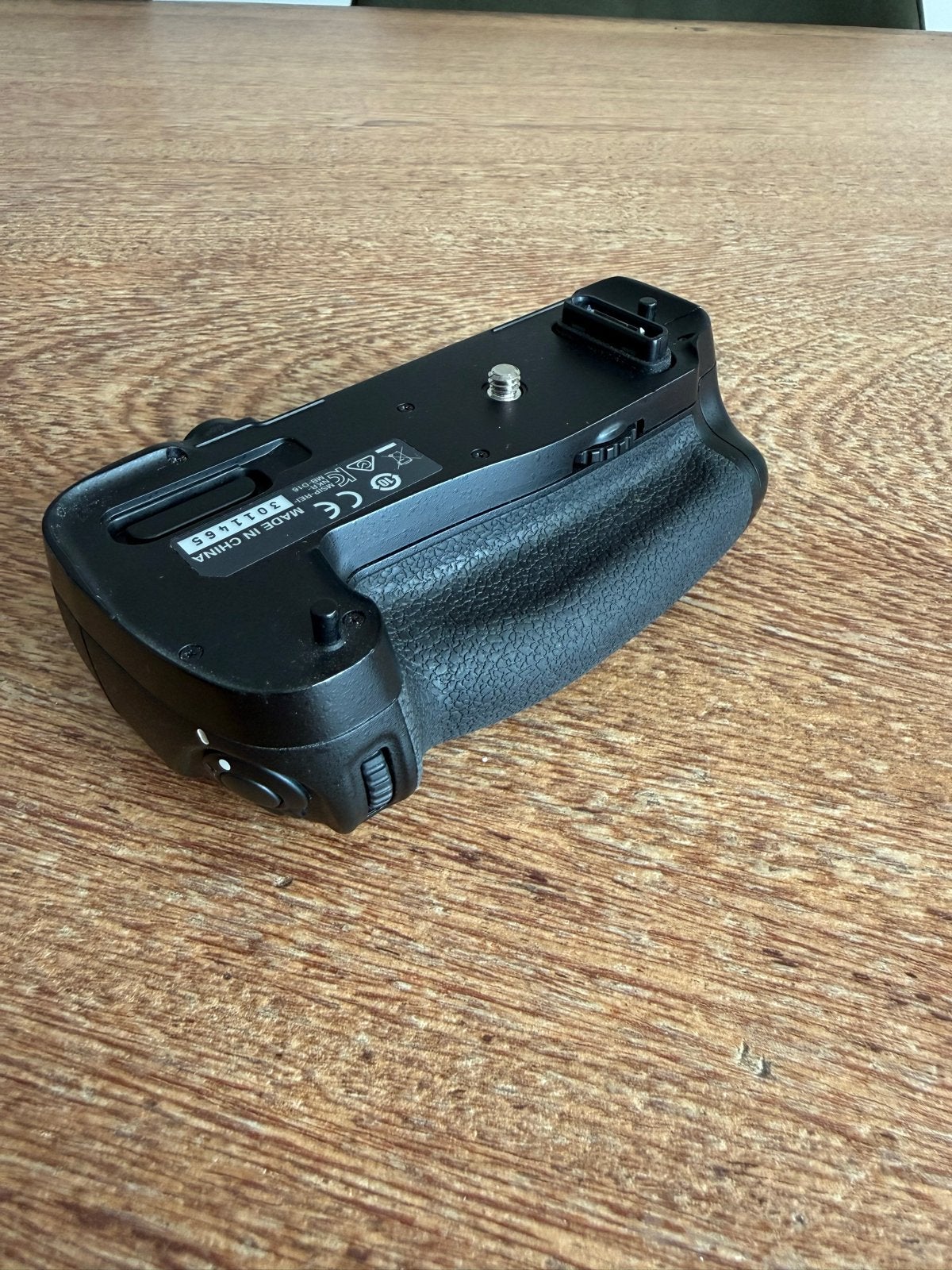 Nikon MB-D16 Multi-Power Batterijpack, Nikon, Ophalen of Verzenden, Gebruikt