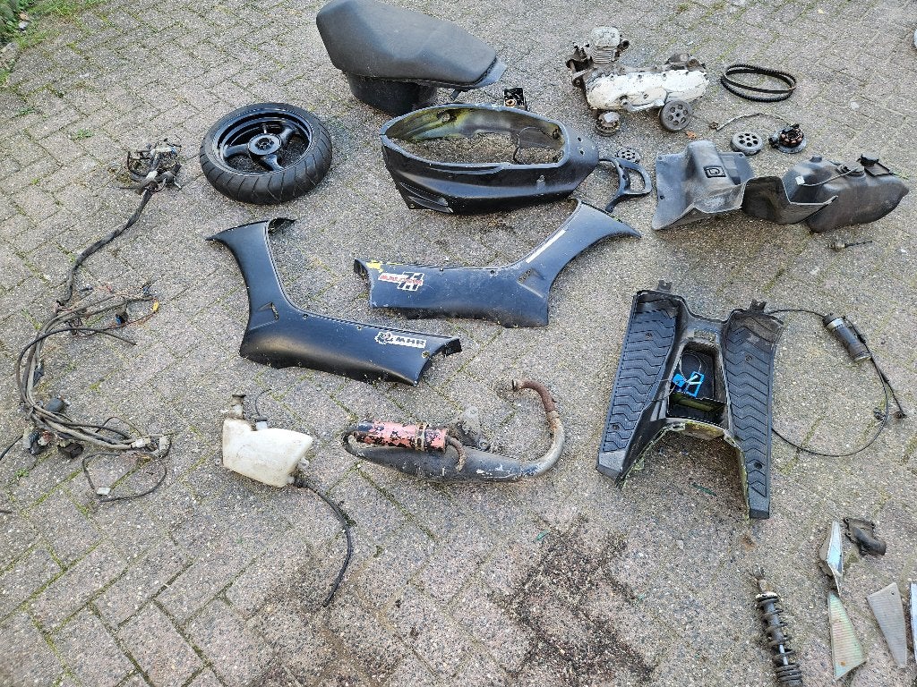 Onderdelen Aprilis SR Viper 1993 -1996 minarelli vertikaal, SR50, Gebruikt, Blok, Ophalen of Verzenden