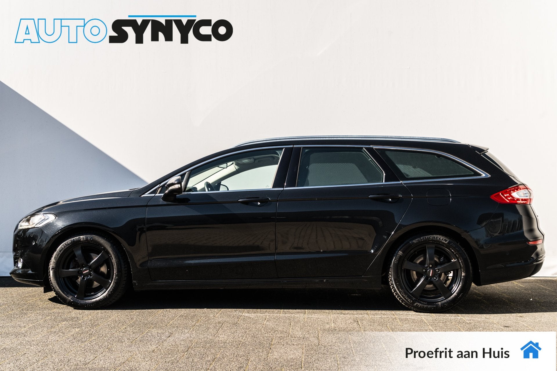 Ford Mondeo Wagon 1.5 Titanium | Trekhaak | Voorruitverwarmi, Auto's, Stof, 4 cilinders, 160 pk, Zwart