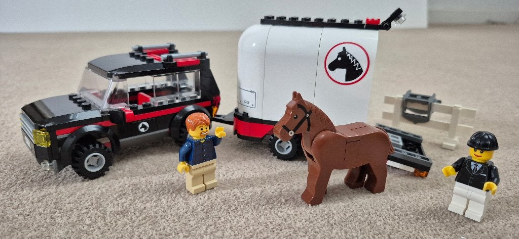 LEGO City 7635 - Jeep met Paardentrailer, Ophalen of Verzenden, Zo goed als nieuw, Complete set, Lego