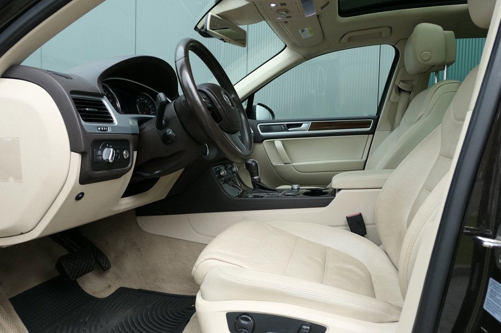 Volkswagen Touareg 3.6 FSI Highline Panorama Memory Stuurver, Auto's, Volkswagen, Automaat, Gebruikt, Bruin, Vierwielaandrijving