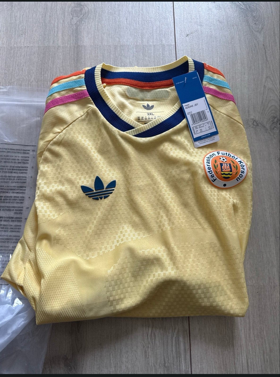 WK voetbalshirt Curaçao Adidas - Nieuw met kaartjes, Sport en Fitness, Groter dan maat XL, Ophalen of Verzenden, Nieuw, Shirt