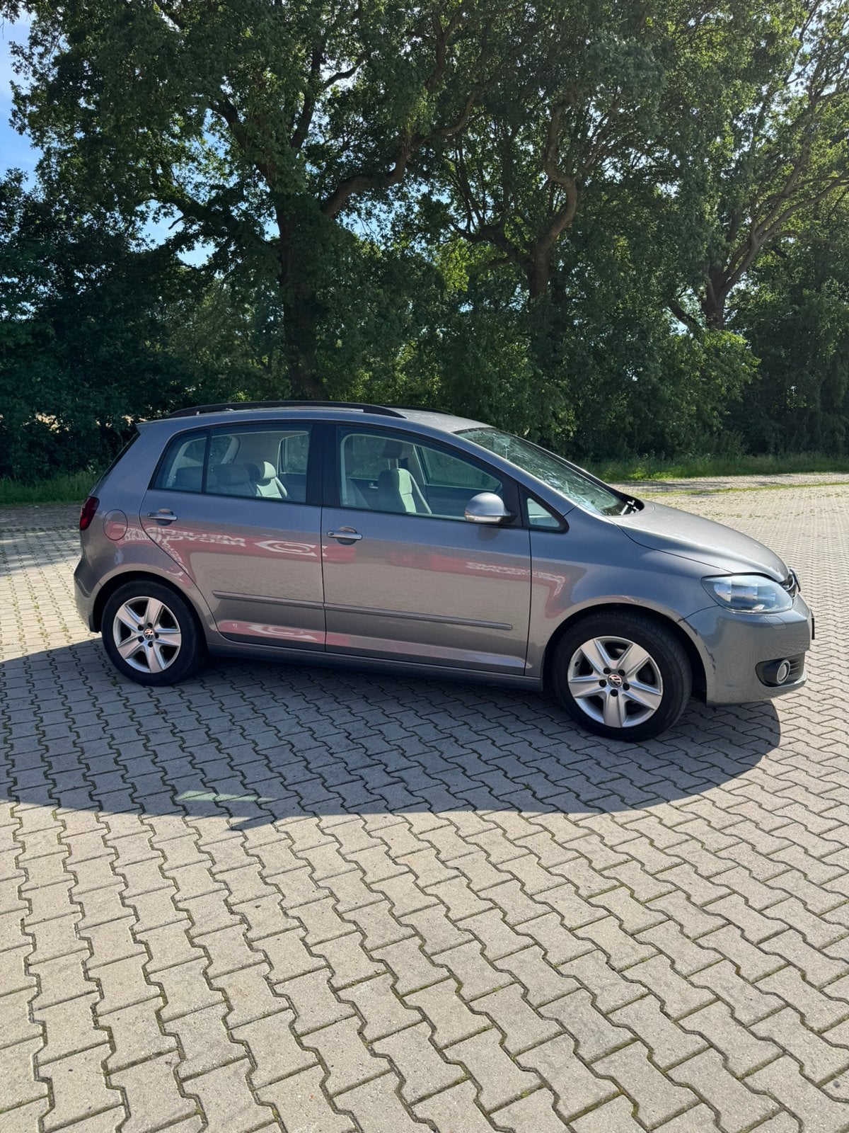 Volkswagen Golf Plus 1.4 TSI 2010 Grijs, Auto's, Volkswagen, 4 cilinders, 700 kg, 122 pk, Origineel Nederlands