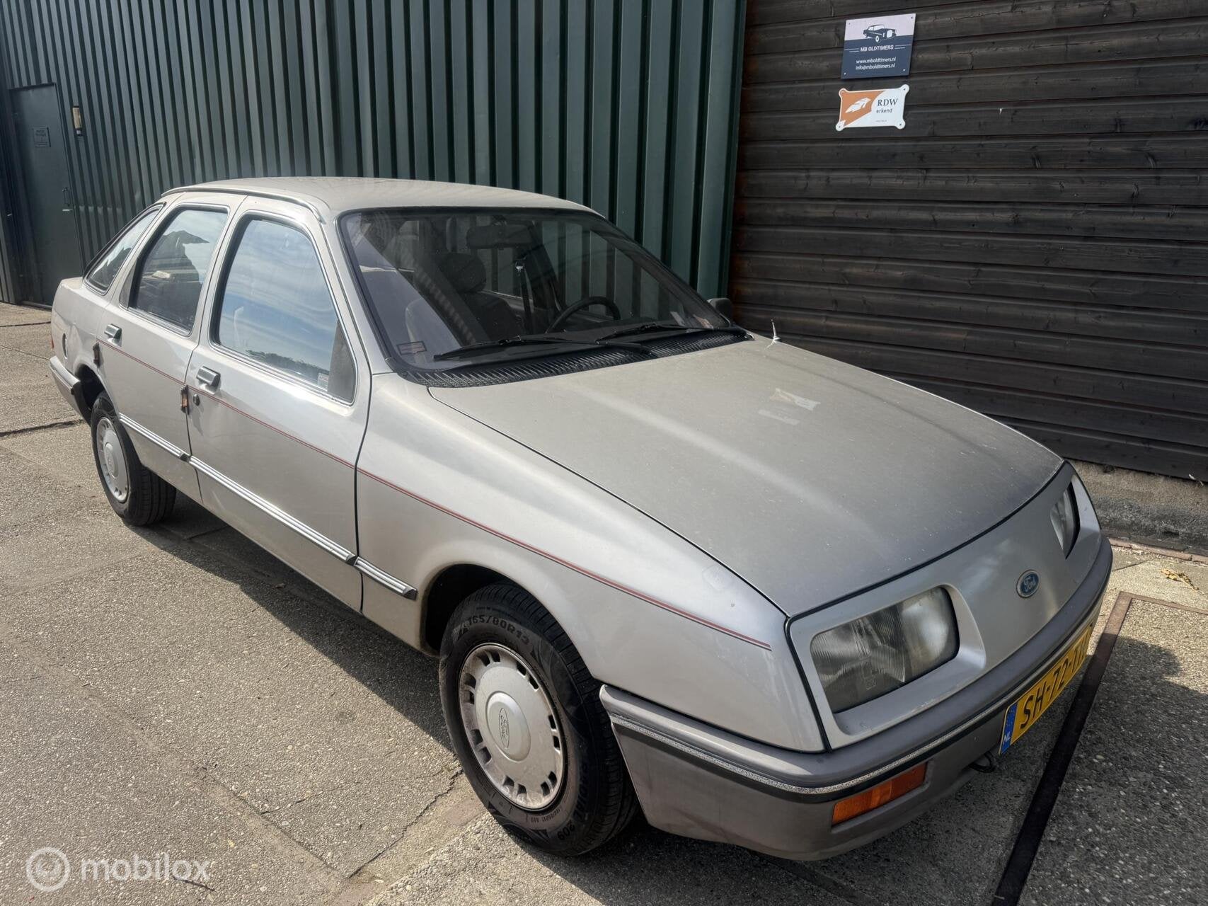 Ford Sierra 1.8 GL Automaat 1e eigenaar, Auto's, Automaat, 1796 cc, Bedrijf, Sedan