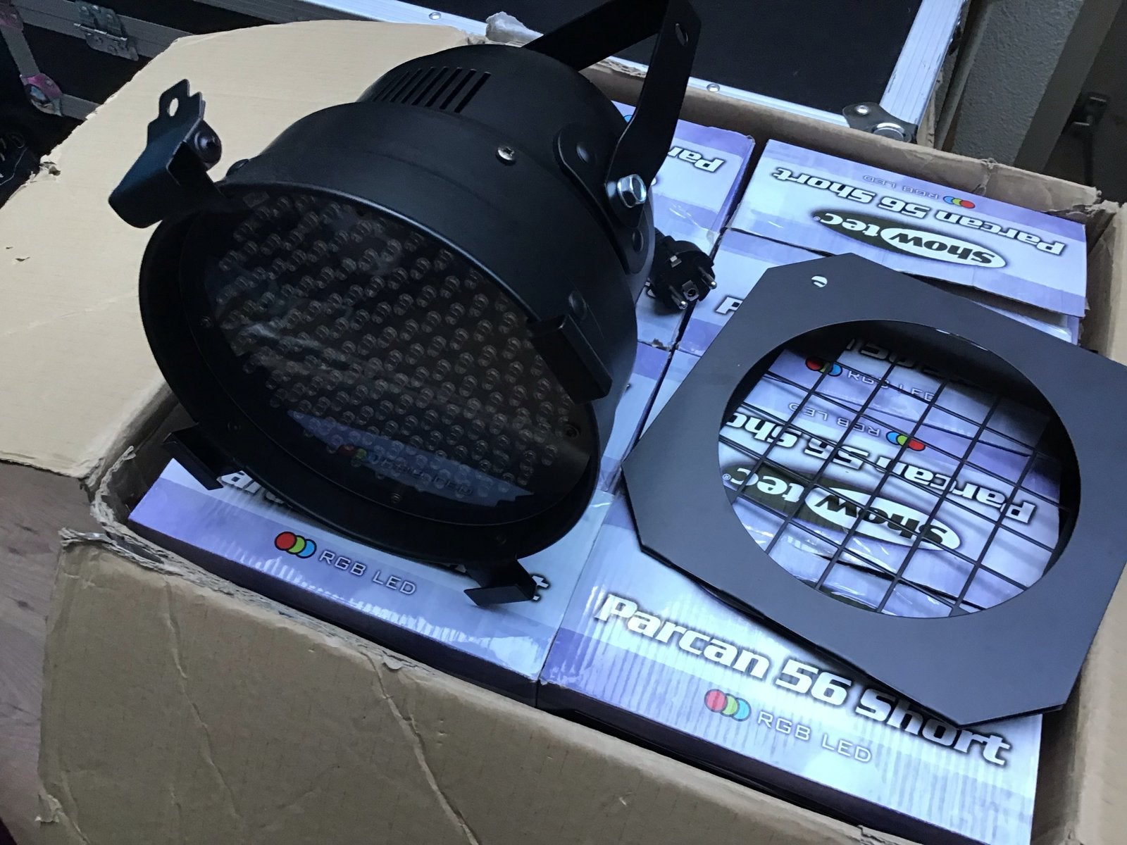 Showtec Parcan 56 Short RGB LED met LED Operator 4, Muziek en Instrumenten, Ophalen of Verzenden, Nieuw, Licht, Kleur