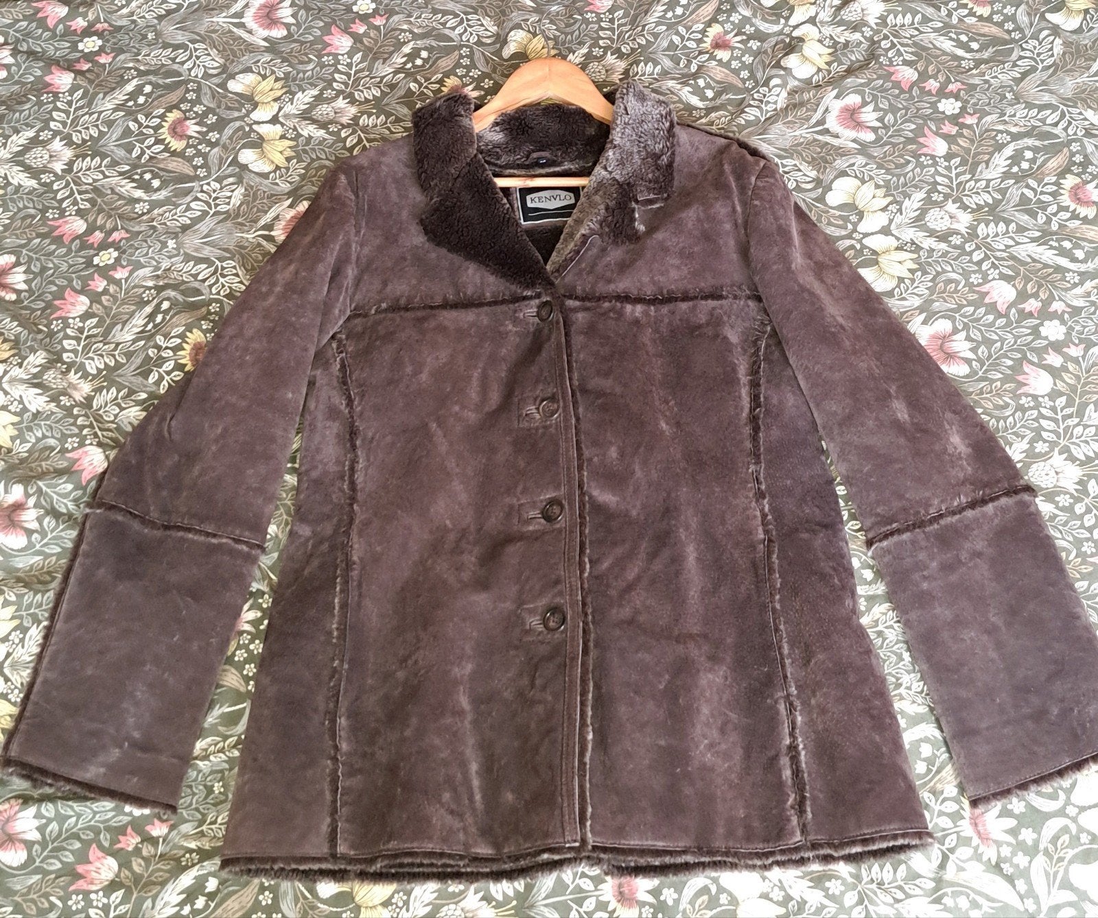 Kenvlo winterjas suède en bont mt44, Kleding | Dames, Jassen | Winter, Ophalen of Verzenden, Zo goed als nieuw, Maat 42/44 (L)