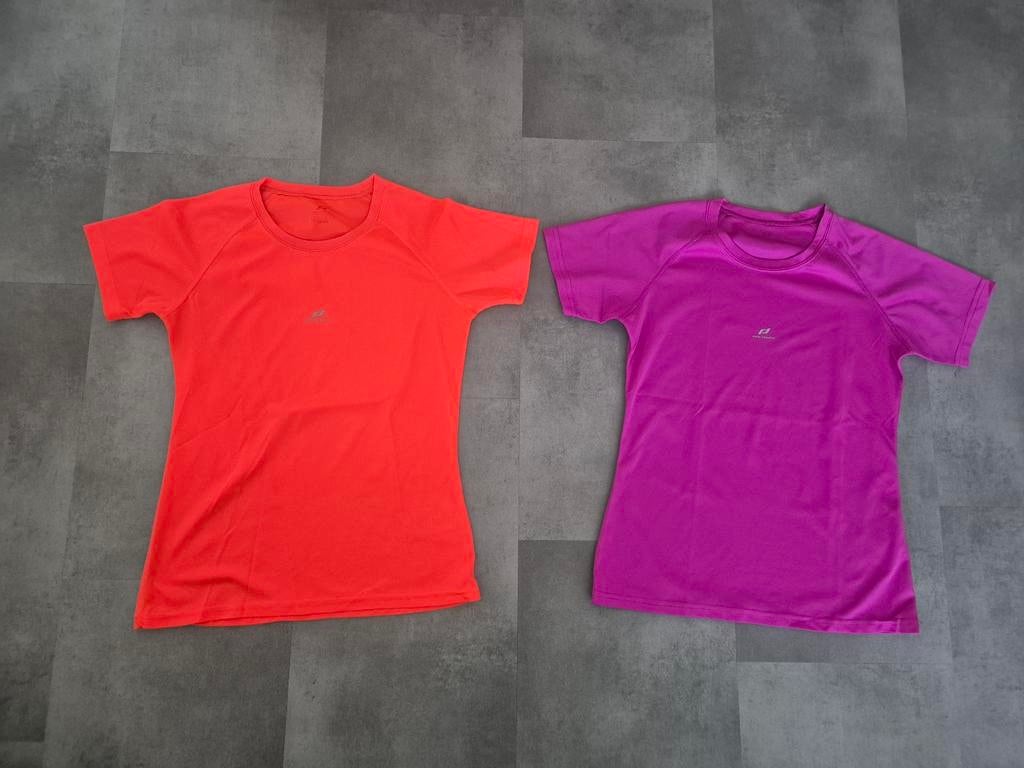 2x sport hardloop t-shirt
Dri-fit materiaal, Kleding | Dames, Ophalen, Zo goed als nieuw, Maat 38/40 (M), Overige kleuren