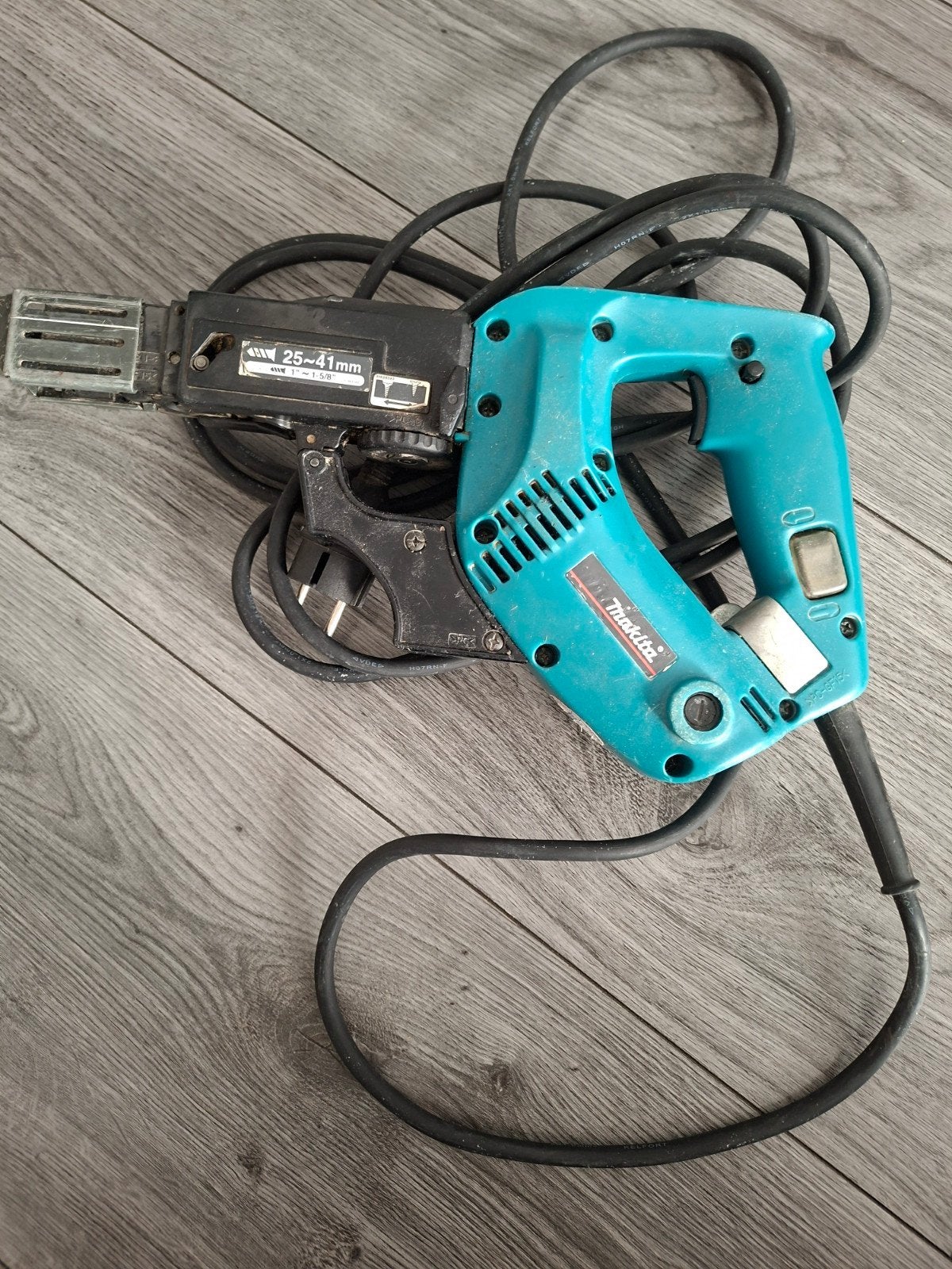 Makita 6833 Schroefmachine - Gebruikt, Gebruikt, Variabele snelheid, Ophalen of Verzenden, Boor- en Schroefmachine