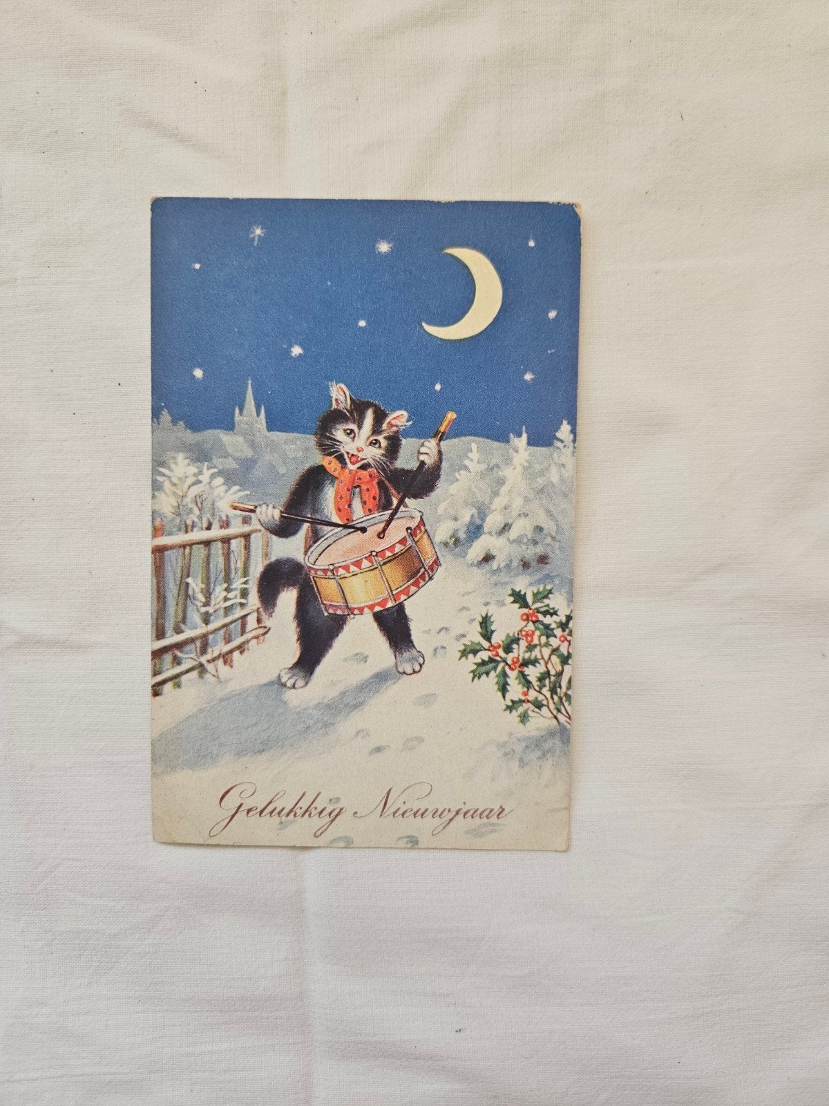 Oude Gelukkig Nieuwjaar Kat met Trommel Ansichtkaart, Ophalen of Verzenden, 1940 tot 1960, Gelopen, Zuid-Holland
