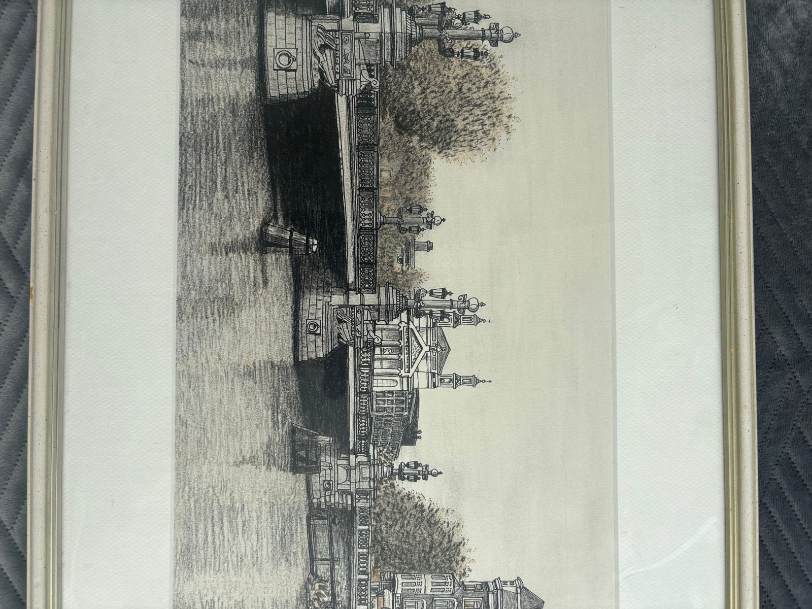 Tekeningen van gebouwen en grachten in Amsterdam, Ophalen of Verzenden, Tekening, Pentekening, Ingelijst